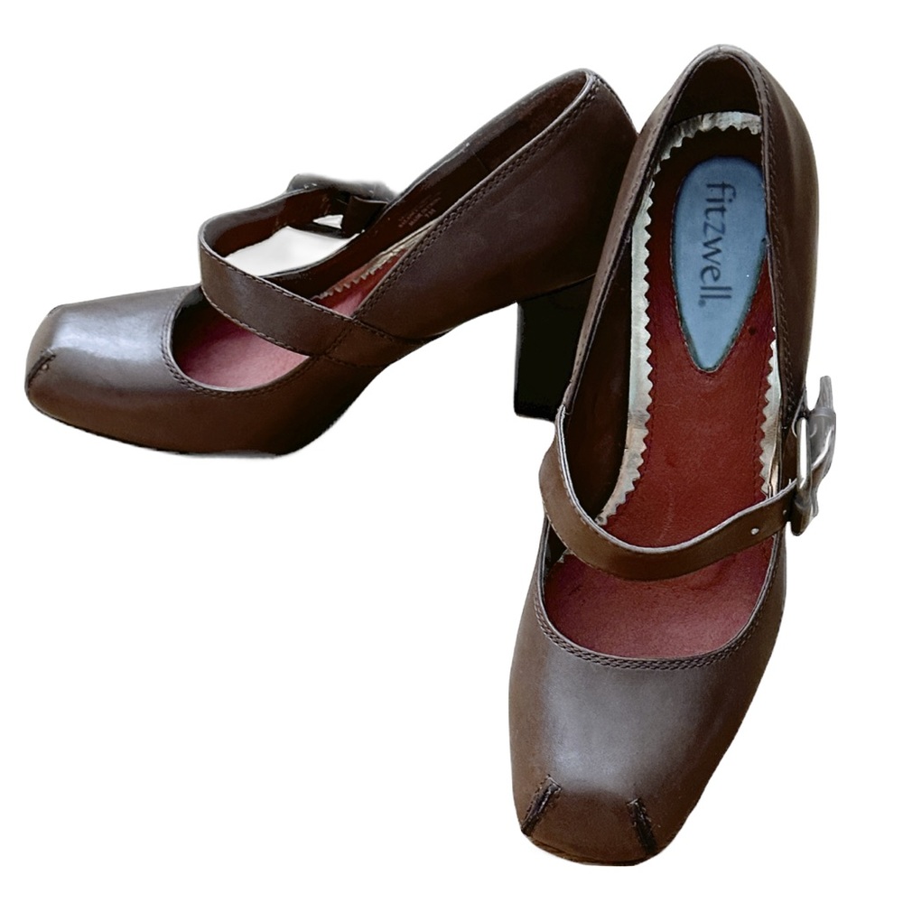 Scholarly Grunge Nostalgic Square-Toed Brown Leather Fitzwell Chunky Heels ~ 7M